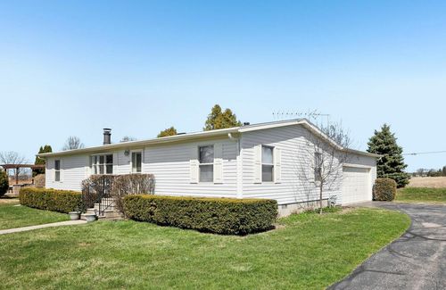 114 S Eastown Manor, ELKHORN, WI, 53121 | Card Image