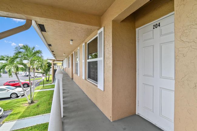 APT-204 - 1051 Orange Ter, Condo with 2 bedrooms, 2 bathrooms and null parking in Delray Beach FL | Image 23
