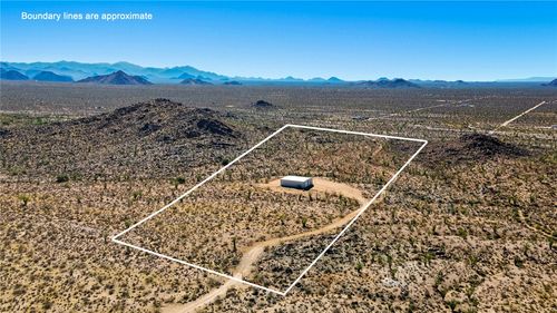 11102 Red Rock Rd, Yucca, AZ, 86438 | Card Image