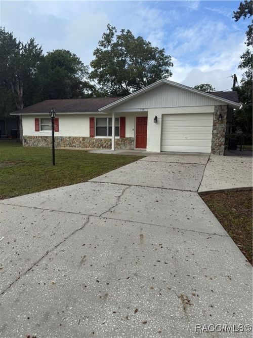 3154 N Maidencane Dr, Beverly Hills, FL, 34465-4228 | Card Image