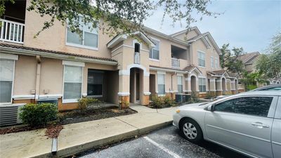 10519 - 10519 Villa View Circle, Condo with 2 bedrooms, 2 bathrooms and null parking in Tampa FL | Image 1