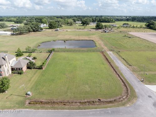 4328 Curtis Landry Ln, Erath, LA, 70533-5580 | Card Image