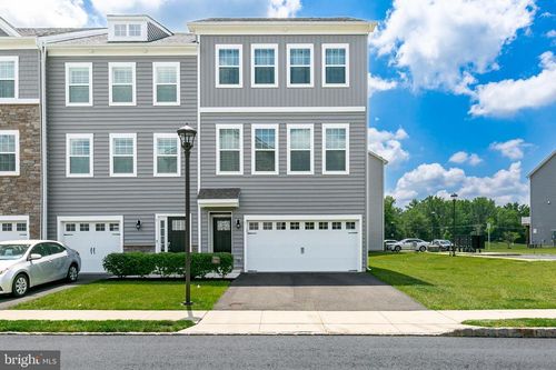 1 Turin Way, MOUNT LAUREL, NJ, 08054-9680 | Card Image