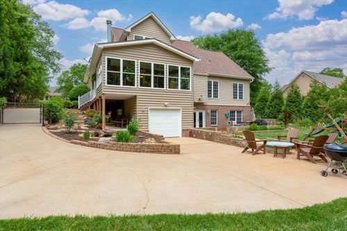 467 Sunset Pointe Dr, Lyman, SC, 29365-9332 | Card Image