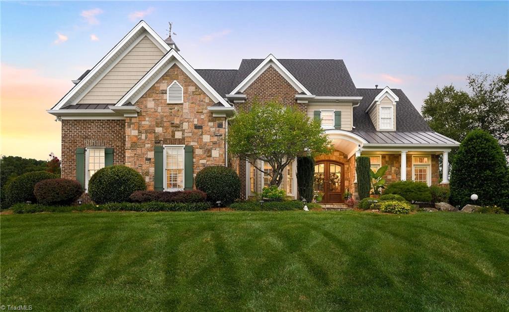 Golden Bear Ln, Clemmons, NC 27012