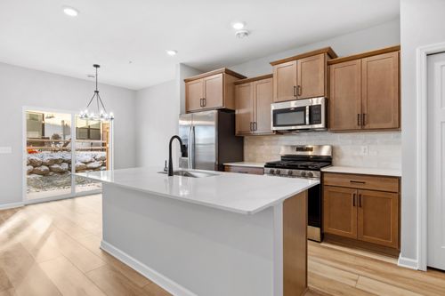 23189 Creekview Ct, Rogers, MN, 55374-5520 | Card Image