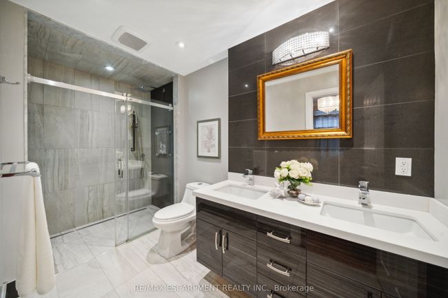 1569 Glenburnie Rd, House other with 7 bedrooms, 7 bathrooms and 10 parking in Mississauga ON | Image 17