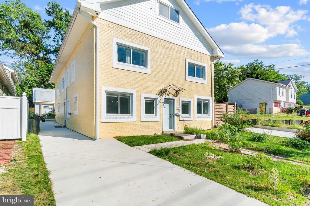Residential in CAPITOL HEIGHTS 5