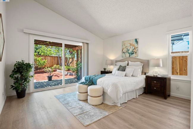 139 Justin Cir, House other with 3 bedrooms, 2 bathrooms and 2 parking in Alameda CA | Image 17