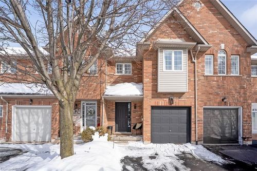 1351 Tobyn Dr, Burlington, ON, L7M4X6 | Card Image