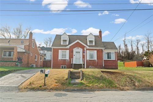 105 Saniel Dr, West Mifflin, PA, 15122 | Card Image