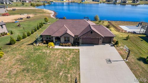 430 Lakeview Xing, Cape Girardeau, MO, 63701-8379 | Card Image