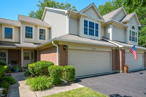 30W023 Laurel Ct, Warrenville, IL, 60555-1045 | Card Image