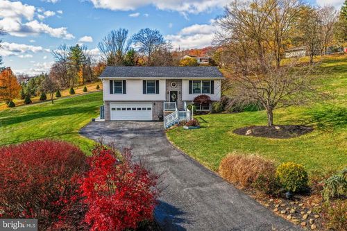 12507 Thornfield Cir Ne, CUMBERLAND, MD, 21502-6847 | Card Image