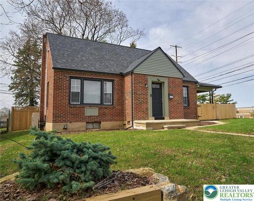 3105 Capital St, Allentown, PA, 18103-7019 | Card Image