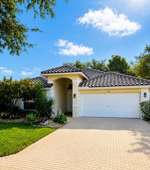 5671 Fountains Dr S, Lake Worth, FL, 33467-5776 | Card Image