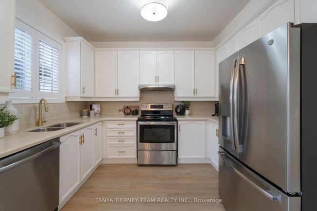 23 Bexley Cres, House other with 4 bedrooms, 3 bathrooms and 2 parking in Whitby ON | Image 16