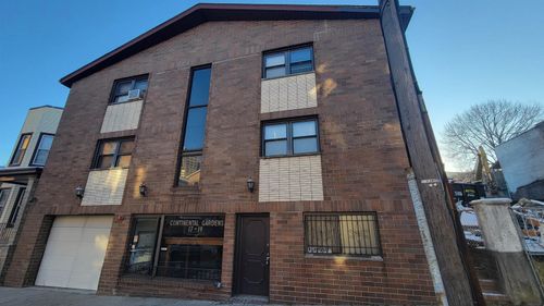 apt-8-17-19 68th St, Guttenberg, NJ, 07093-4465 | Card Image