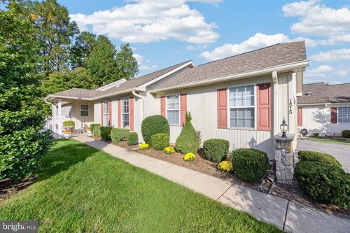 1515 N Hunting Horn Turn, GLEN MILLS, PA, 19342-2248 | Card Image