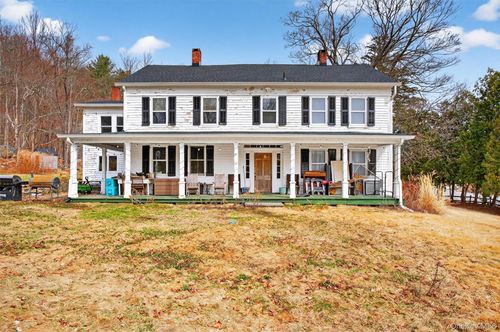 611 Peekskill Hollow Rd, Putnam Valley, NY, 10579-2313 | Card Image