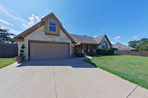 805 Linda Dr, Joshua, TX, 76058-3003 | Card Image