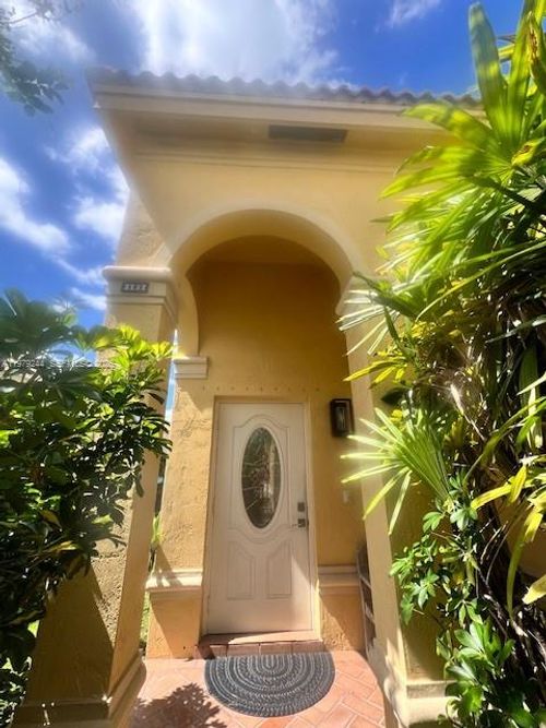 803 Vista Meadows Dr, Weston, FL, 33327-1834 | Card Image