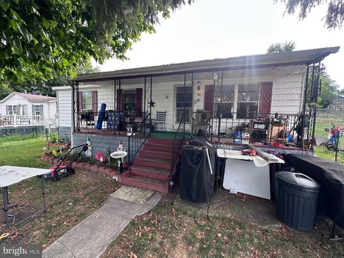 80 Potomac St, Paw Paw, WV, 25434 | Card Image