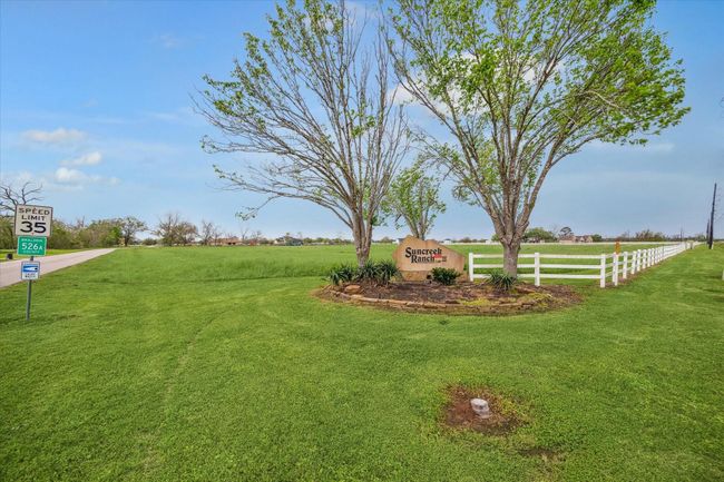 Suncreek Ranch has a community playground, sports court, and a lake | Image 9