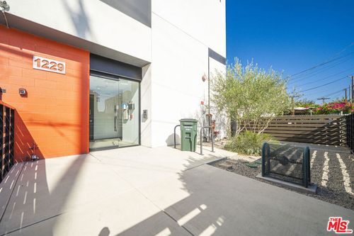 1229 S Kingsley Dr, LOS ANGELES, CA, 90006-1019 | Card Image