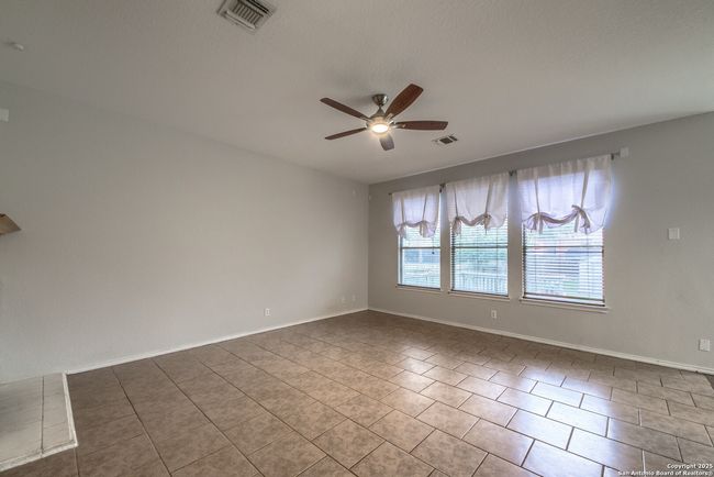 112 Springtree Bnd, House other with 4 bedrooms, 3 bathrooms and null parking in Cibolo TX | Image 14