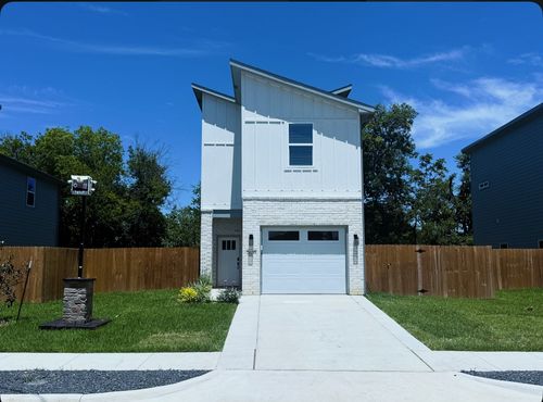 2650 Sutton St, Dallas, TX, 75210-2068 | Card Image
