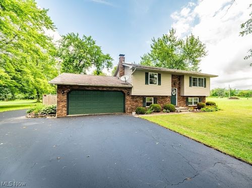 3545 Cadwallader Sonk Rd, Cortland, OH, 44410-9443 | Card Image
