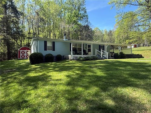 869 Little Elk Rd, Elk Park, NC, 28622-9131 | Card Image