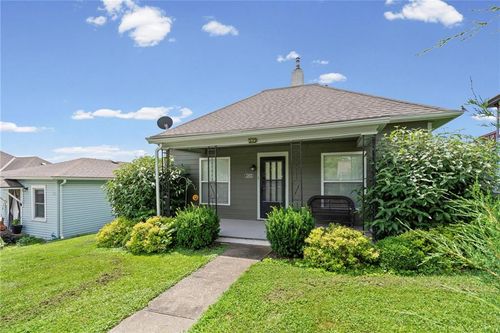 32935 83rd St, De Soto, KS, 66018-8049 | Card Image