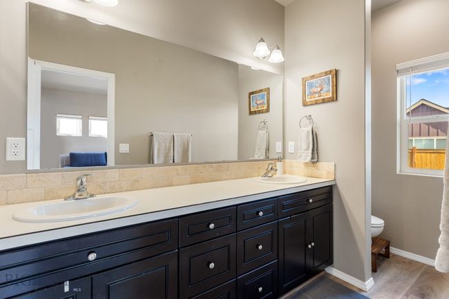 Primary bath | Image 32