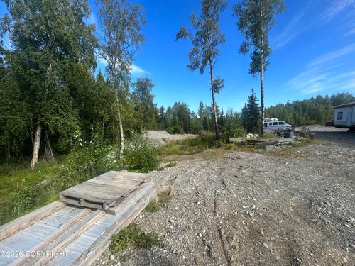 5584 S Kenaka Bena Loop, Big Lake, AK, 99623-8500 | Card Image