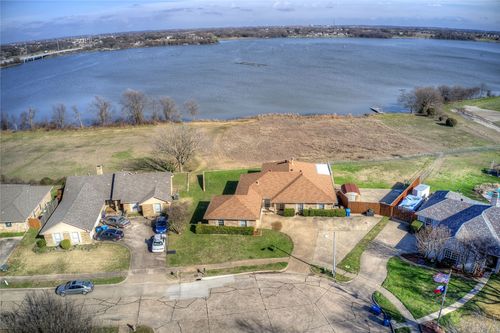 4804 Edgewater Dr, Rowlett, TX, 75088-4110 | Card Image