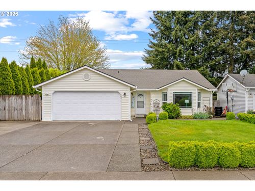 105 Wilshire Way, Kelso, WA, 98626-1894 | Card Image