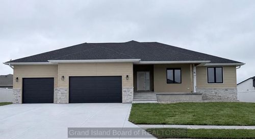 3809 Norseman Ave, Grand Island, NE, 68803-1577 | Card Image