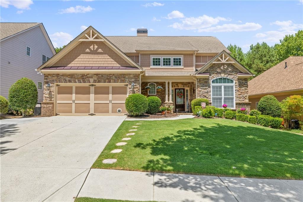 Brass Lantern Dr, Flowery Branch, GA 30542
