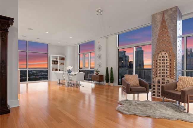 Open dining area with the cityscape view | Image 5