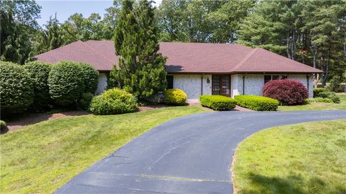 140 White Birch Cir, Hope, RI, 02831-1107 | Card Image