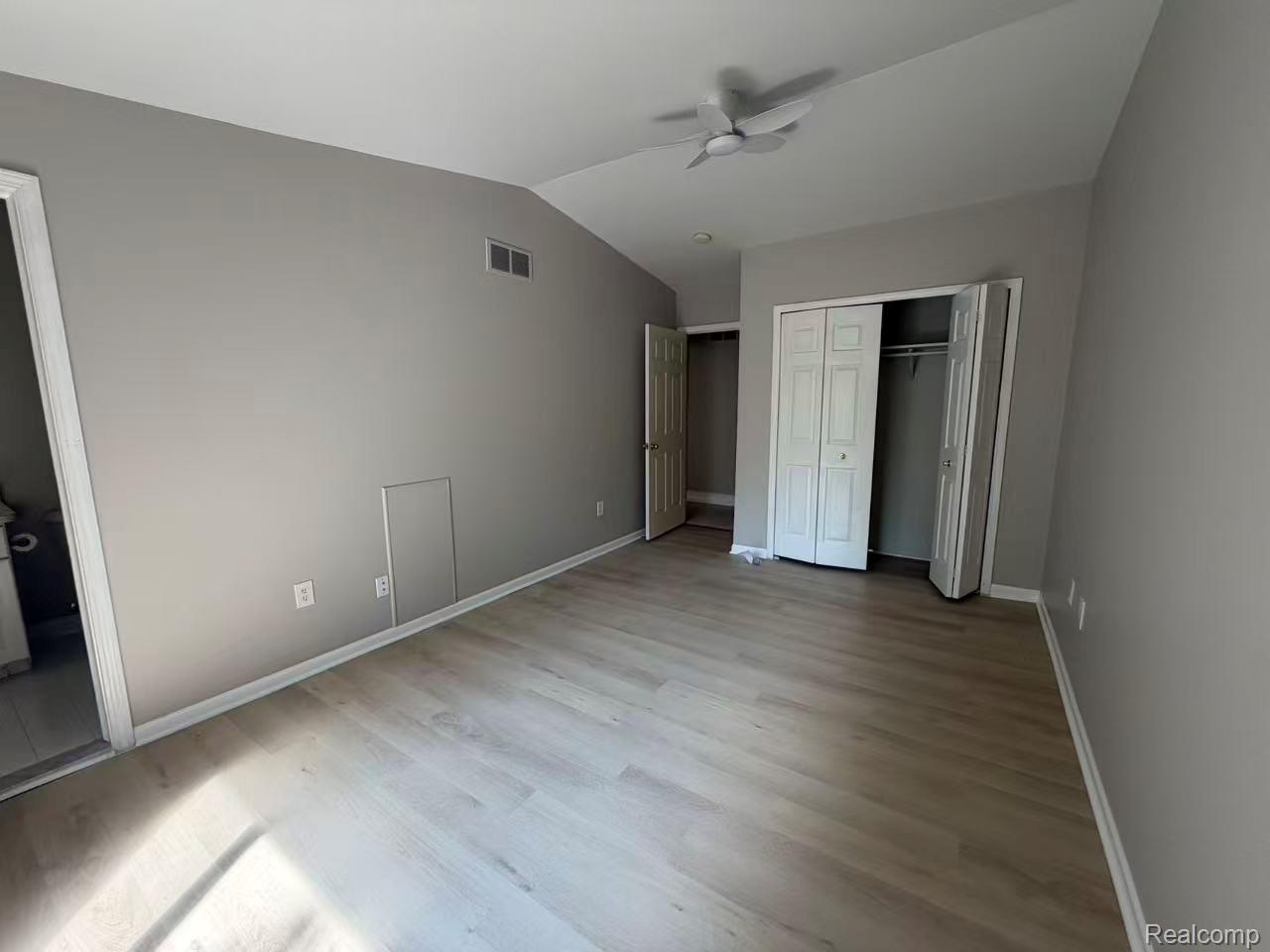 Residential Lease in Troy