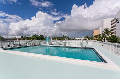 apt-409-301 Lake Shore Drive, Lake Park, FL, 33403 | Card Image