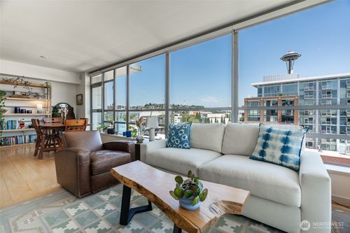 1219-2929 1st Ave, Seattle, WA, 98121-3033 | Card Image