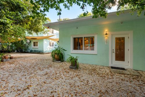 247 Bay Dr, Key Largo, FL, 33037-2425 | Card Image