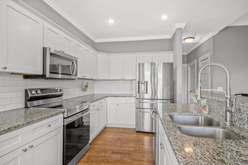 1021 Tulip Dr, Ashland City, TN, 37015-1441 | Card Image