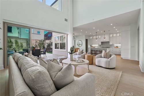 107 Orbit, Irvine, CA, 92618-3558 | Card Image