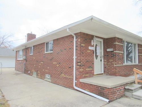 17716 Veronica Ave, Eastpointe, MI, 48021-3155 | Card Image