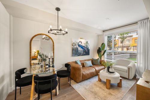 402-20926 83 Ave, Langley, BC, V2Y3Y9 | Card Image